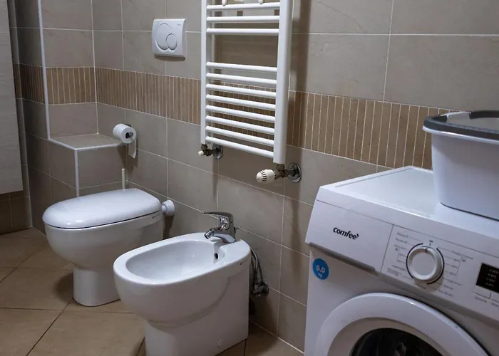 Reno River House - Twa