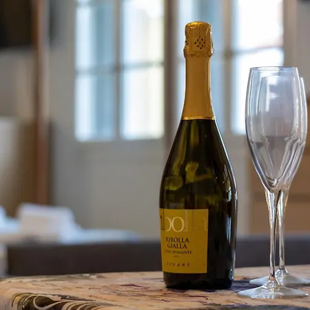 Reno River House - Twa Lejlighed *