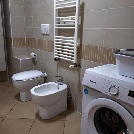 Reno River House - Twa